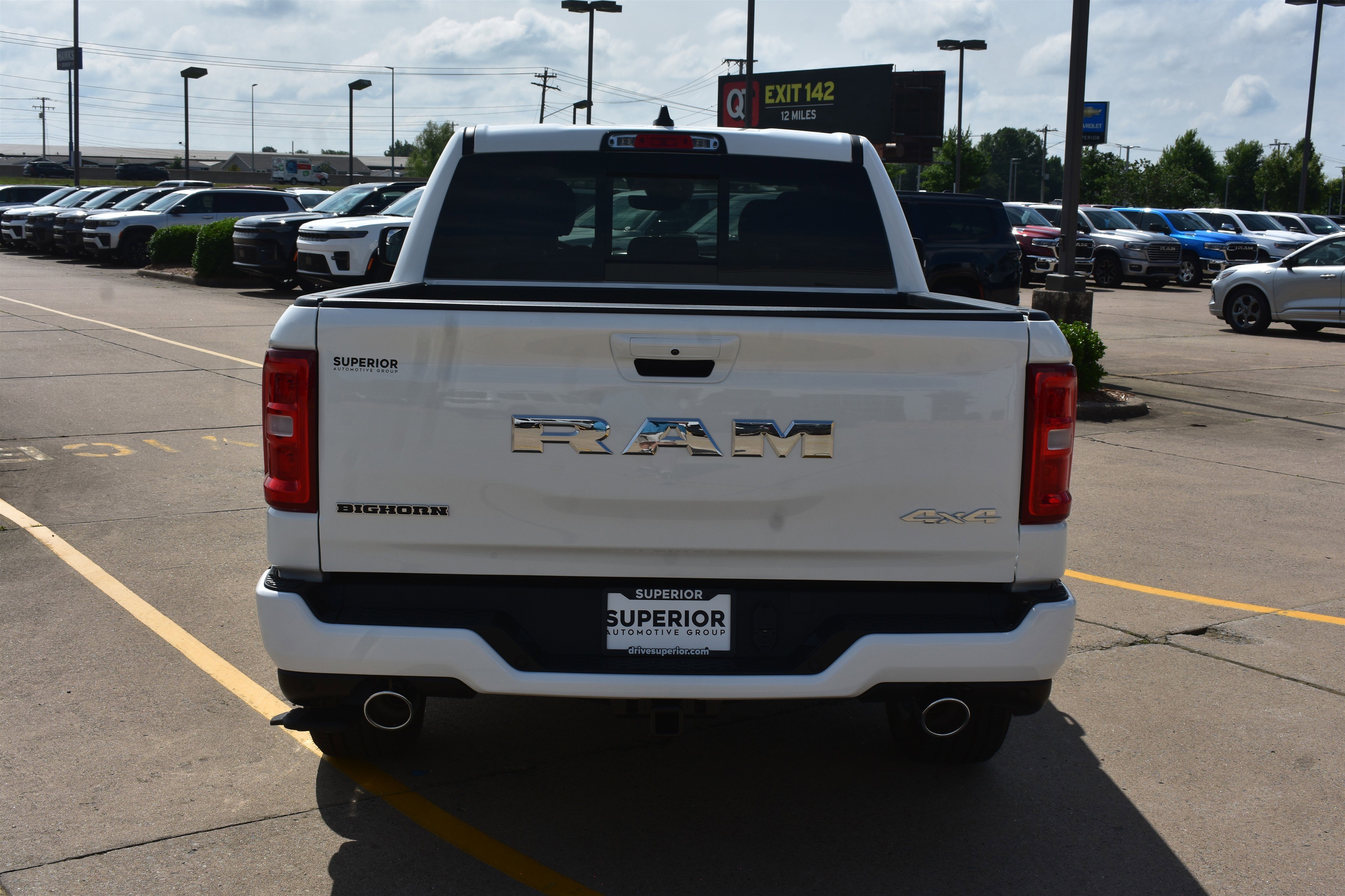 New 2026 Bright White Clear-Coat Exterior Paint RAM Big Horn image 6