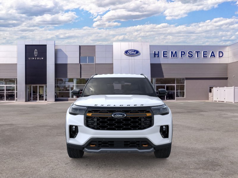 New 2026 Star White Metallic Tri-Coat Ford Tremor® image 6