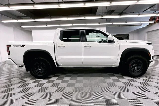 New 2026 Glacier White Nissan PRO-X image 20