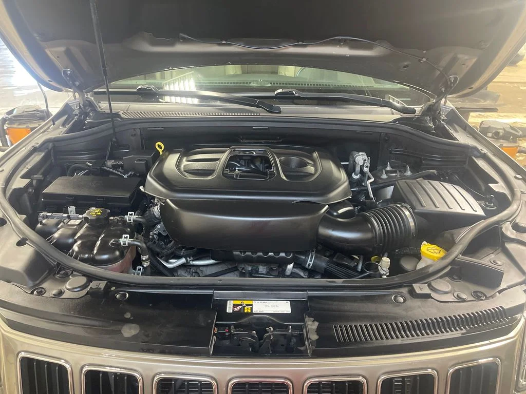 Used 2016 Beige Jeep Limited image 10