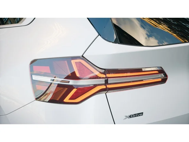 New 2026 Mineral White Metallic BMW 30 xDrive image 8