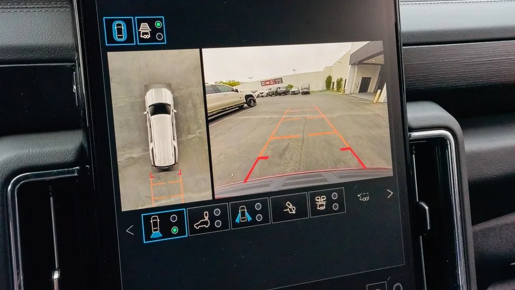 2026 GMC Yukon XL Denali - Photo 23
