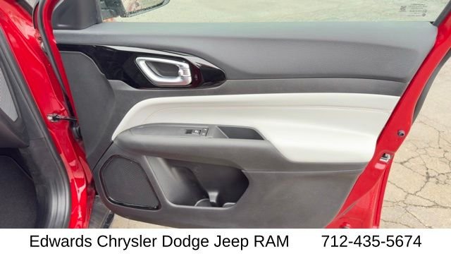 New 2026 Red Hot Pearl-Coat Exterior Paint Jeep Limited image 34