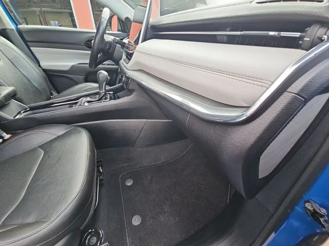 Used 2022 Blue Jeep Limited image 31