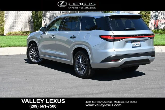 Used 2024 Silver Lexus 350 image 4