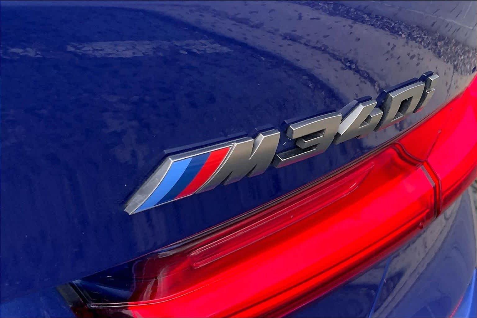 Used 2021 Portimao Blue Metallic BMW M340i xDrive image 9