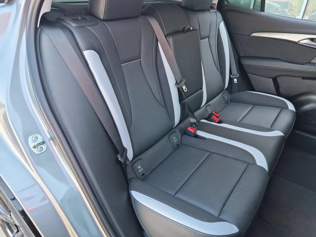 New 2026 Moonstone Gray Metallic Buick Sport Touring image 27