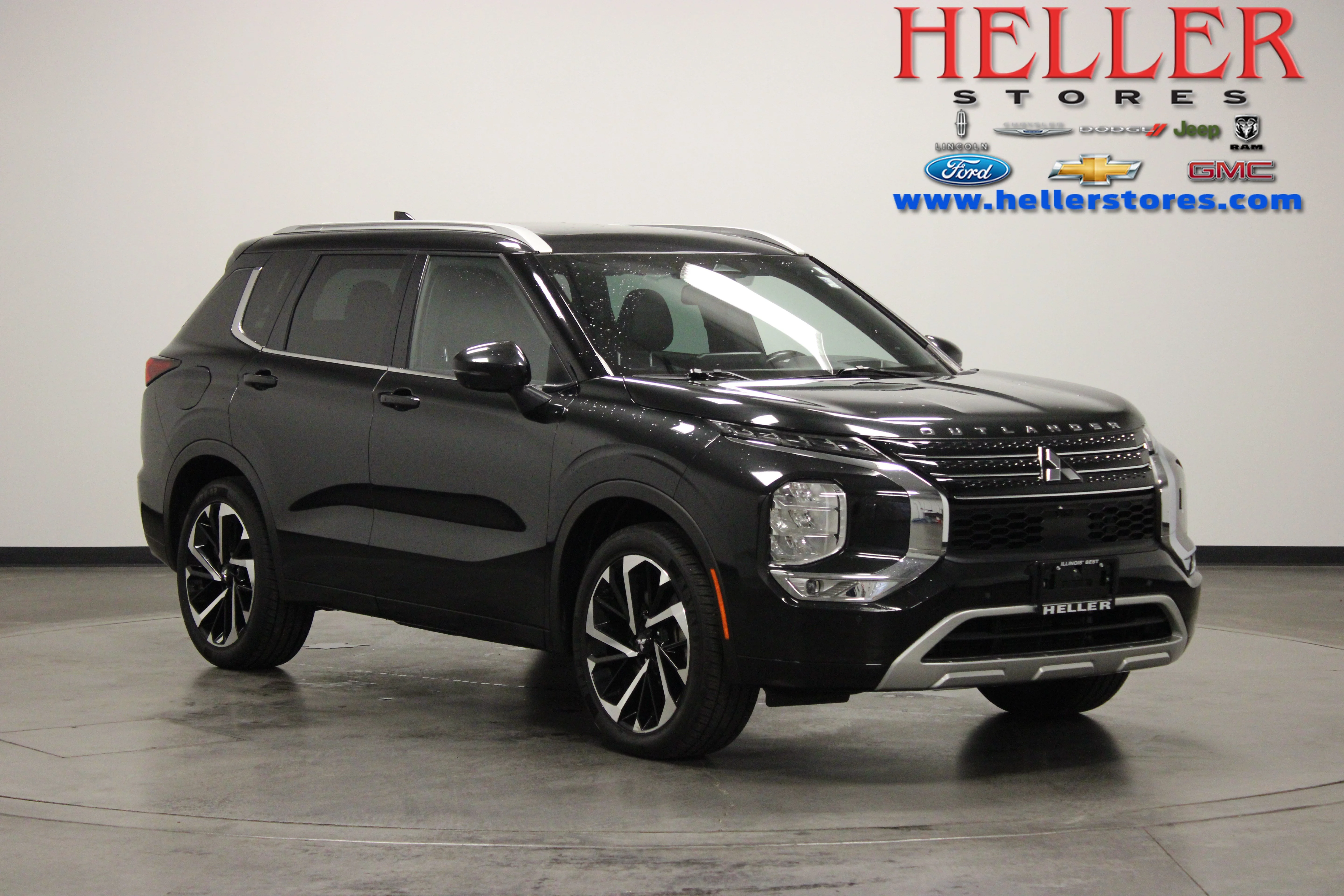 2022 Mitsubishi Outlander SEL S-AWC's photo