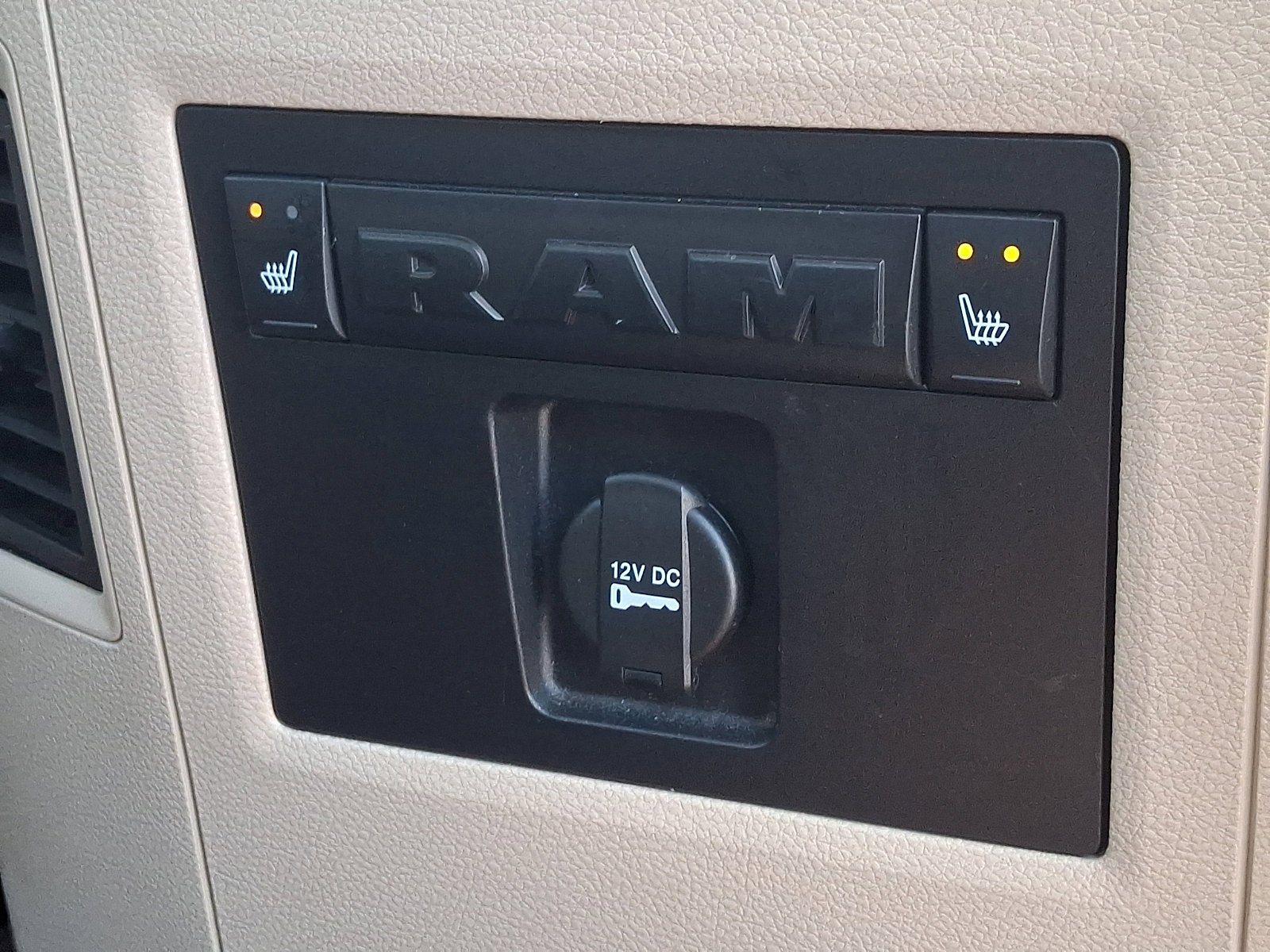 Used 2015 Black Clearcoat Ram Laramie image 21