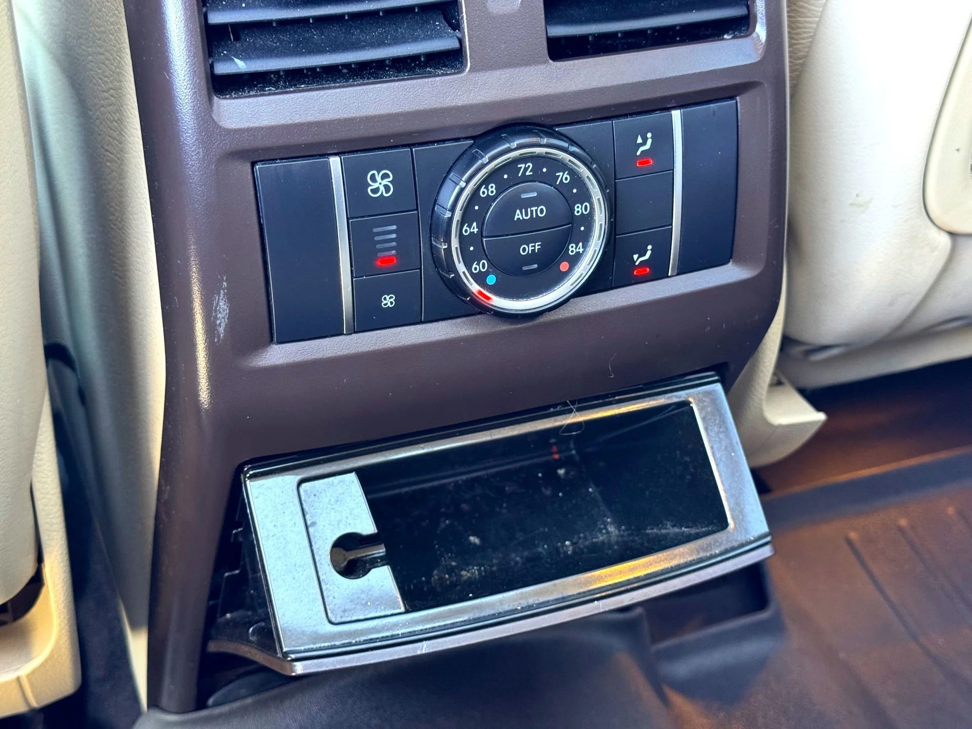 Used 2019  Mercedes-Benz GLS 550 4MATIC® image 22