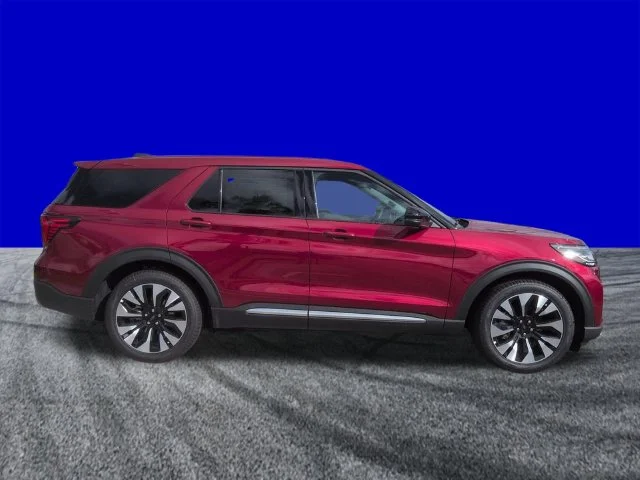 New 2027 Ruby Red Metallic Tinted Clearcoat Ford Platinum™ image 3