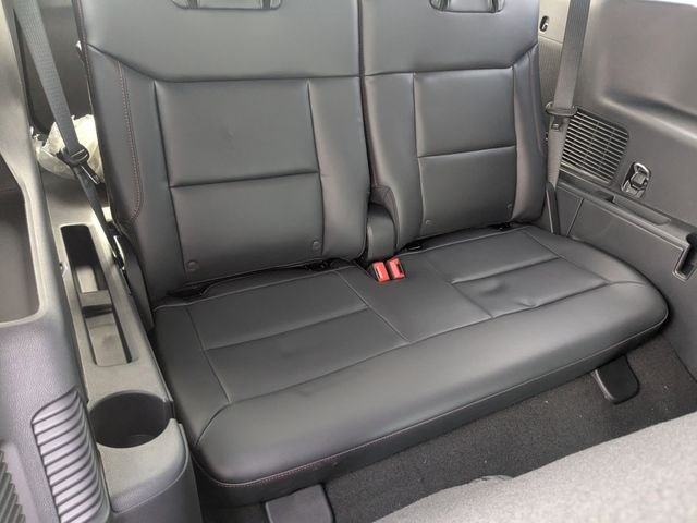 New 2026 Carbonized Gray Metallic Ford ST-Line image 23