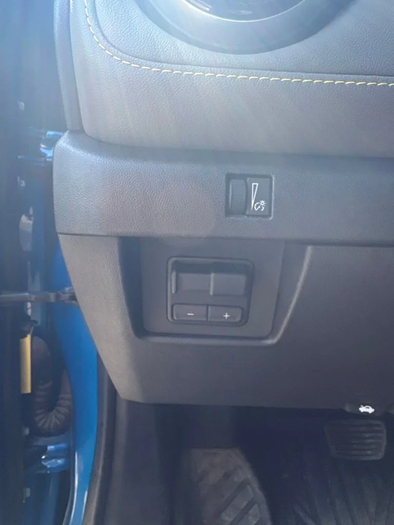 Used 2024 Glacier Blue Metallic Chevrolet ZR2 image 25