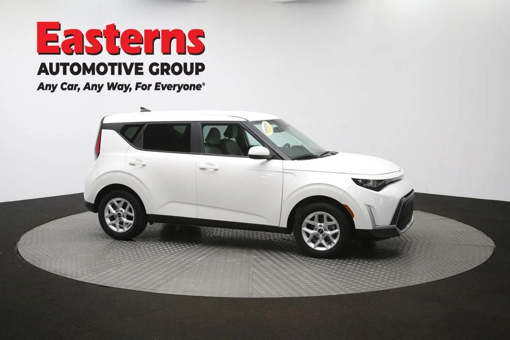 Used 2025 White Kia LX image 45
