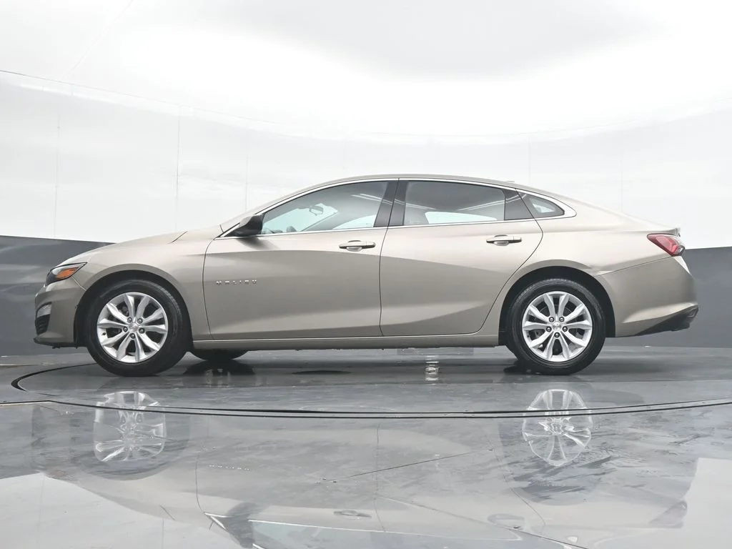 Used 2022 Gray Chevrolet LT image 27