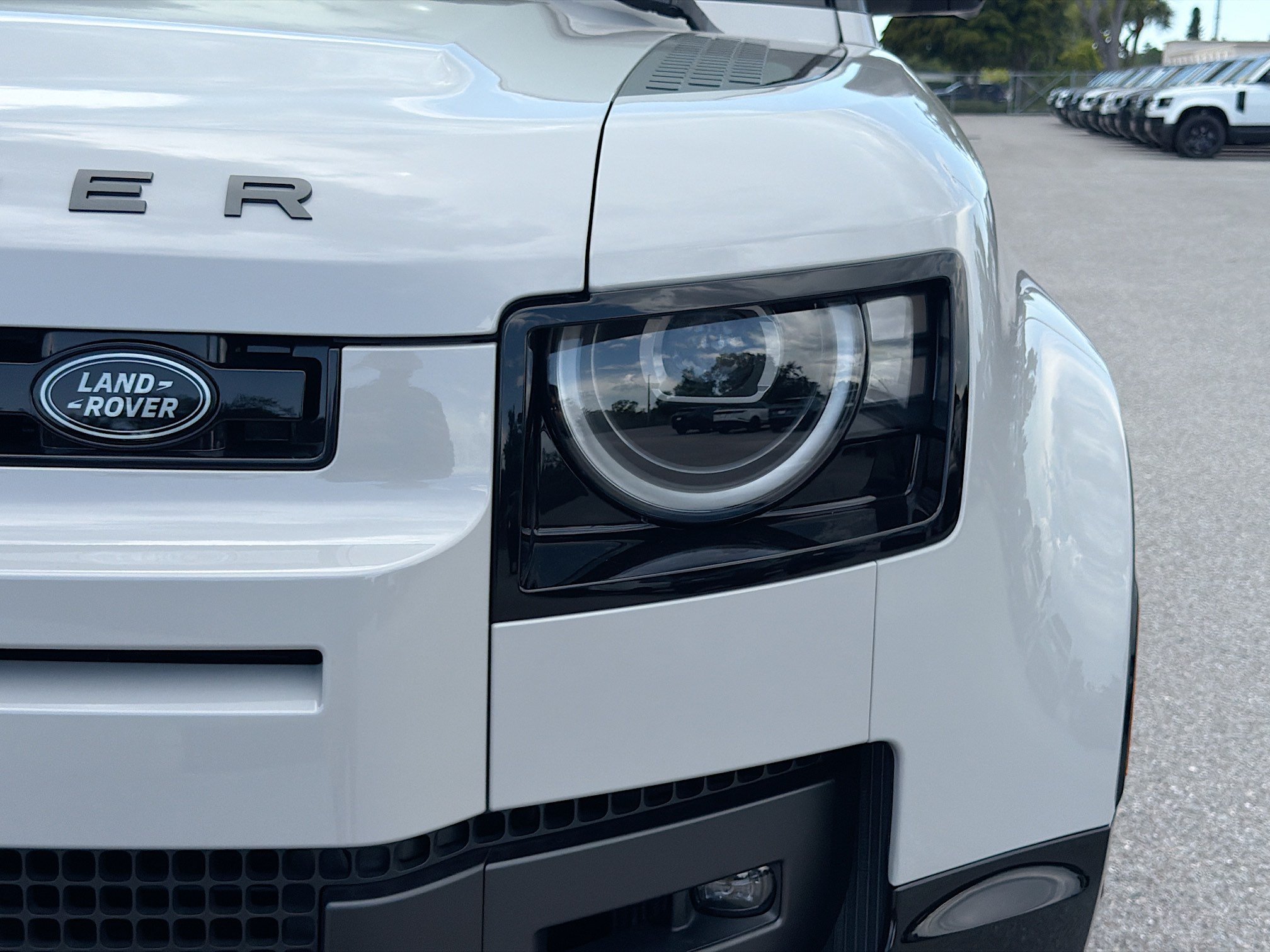 New 2026 Borasco Grey Land Rover X-Dynamic SE image 9
