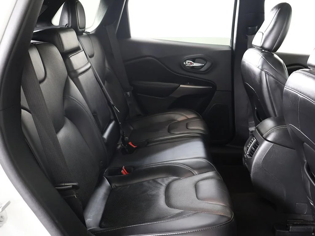 Used 2019 White Jeep Limited image 37