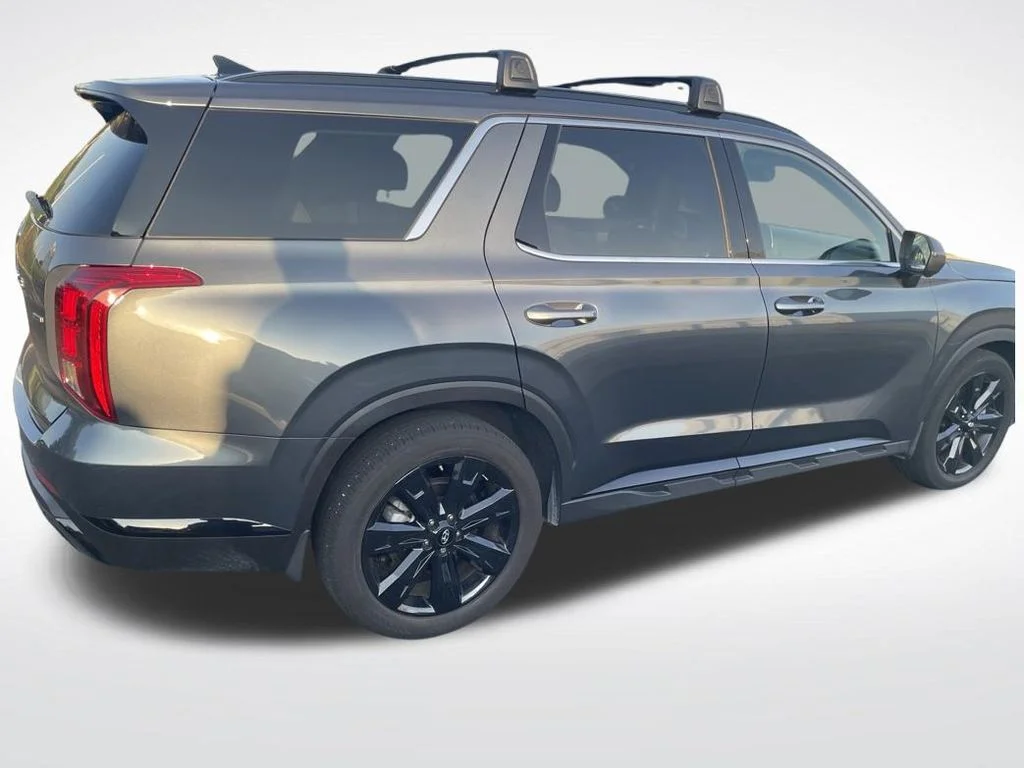 Used 2025 Gray Hyundai XRT image 4