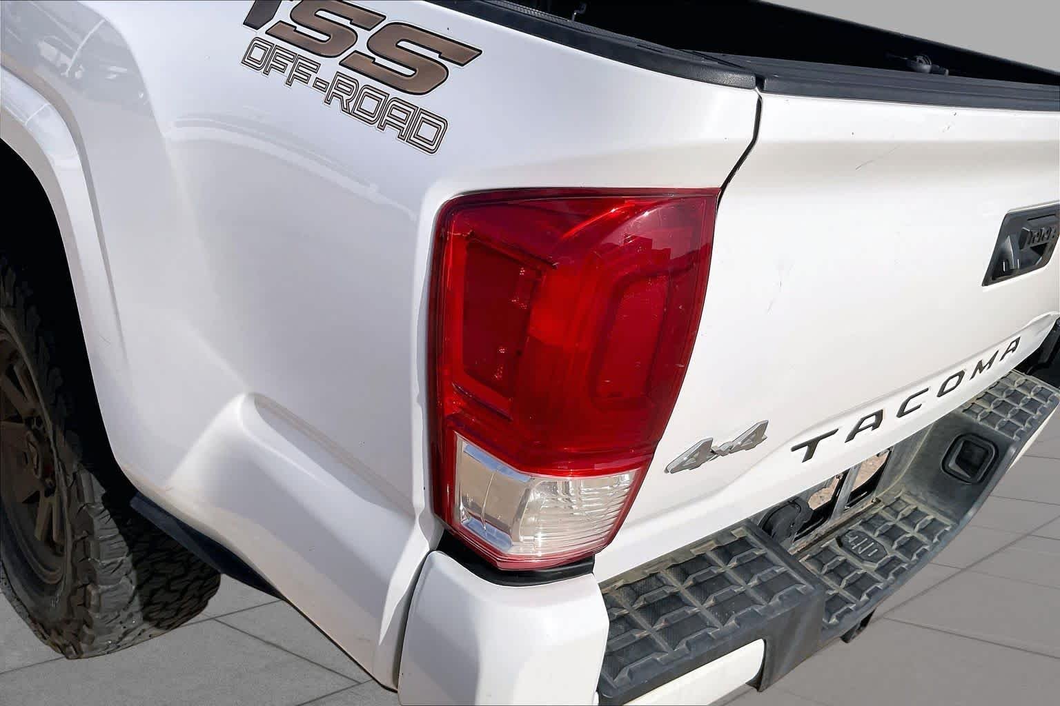 Used 2023 Ice Cap Toyota SR image 27