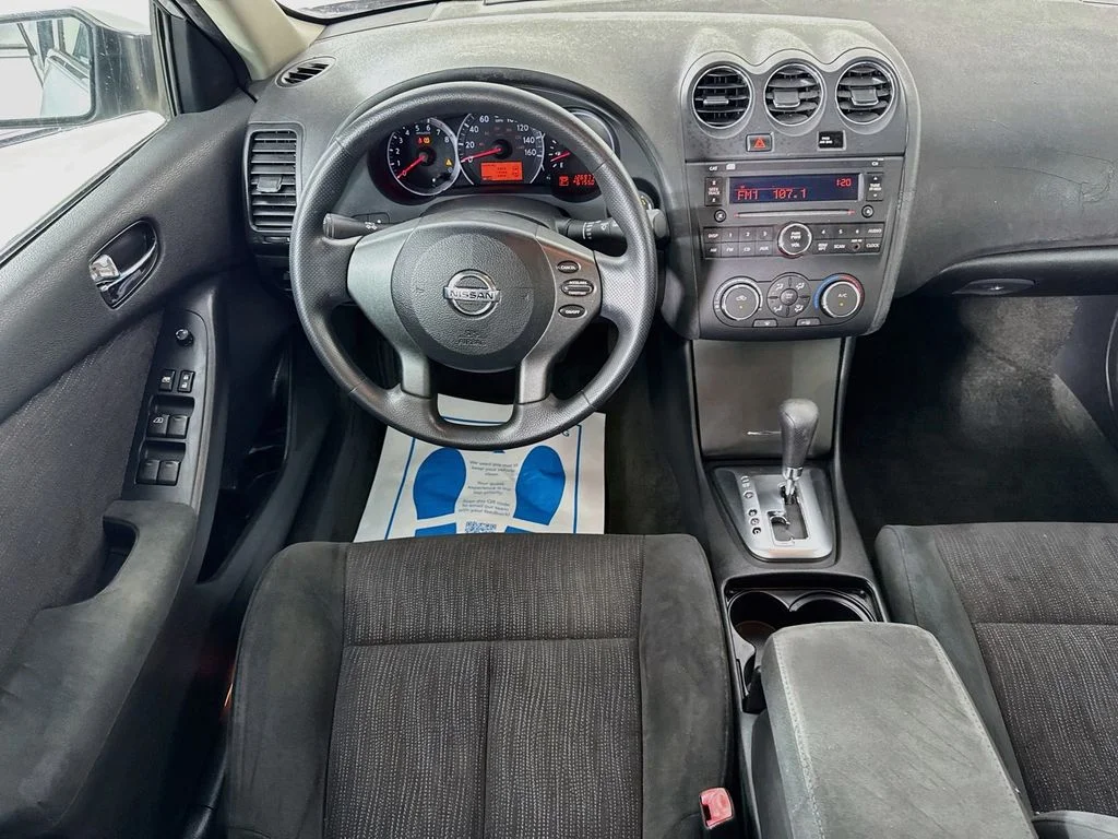 Used 2012 Brilliant Silver Metallic Nissan 2.5 S image 24