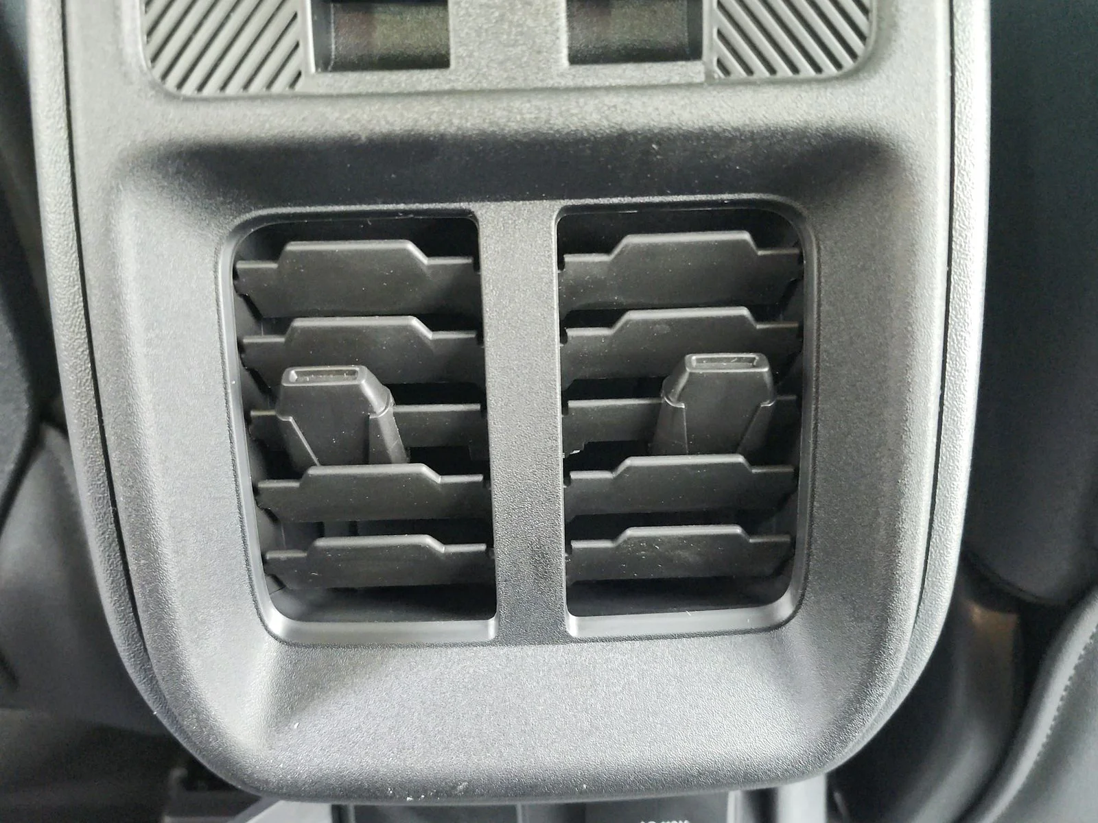 New 2026 Marsh Gray Ford Badlands® image 39