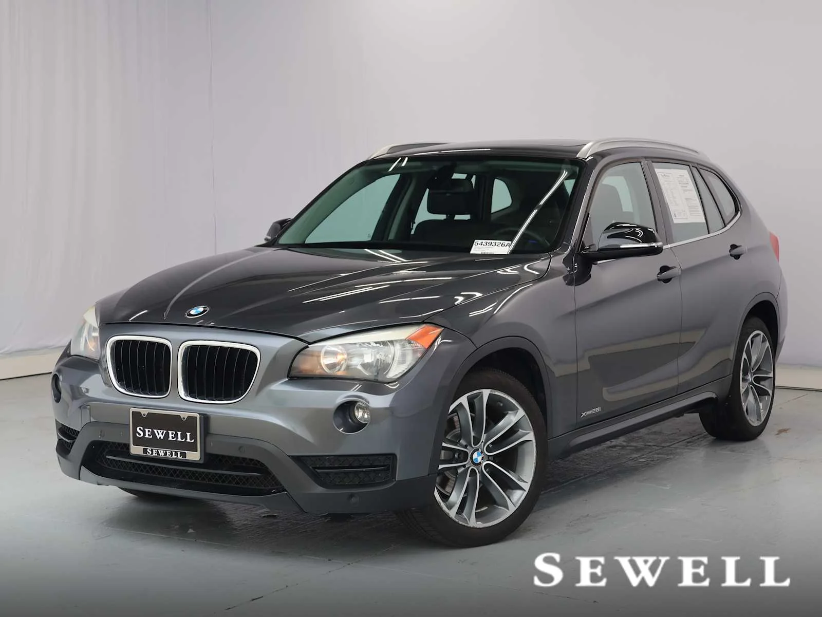 2013 BMW X1 xDrive28i's photo