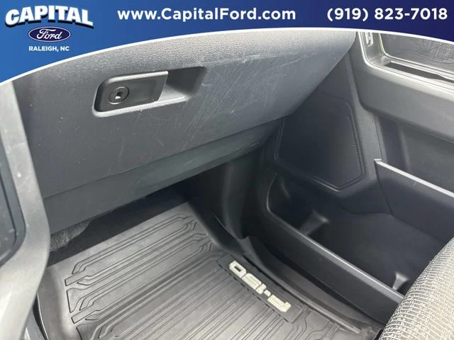 Used 2023 Black Ford XLT image 27