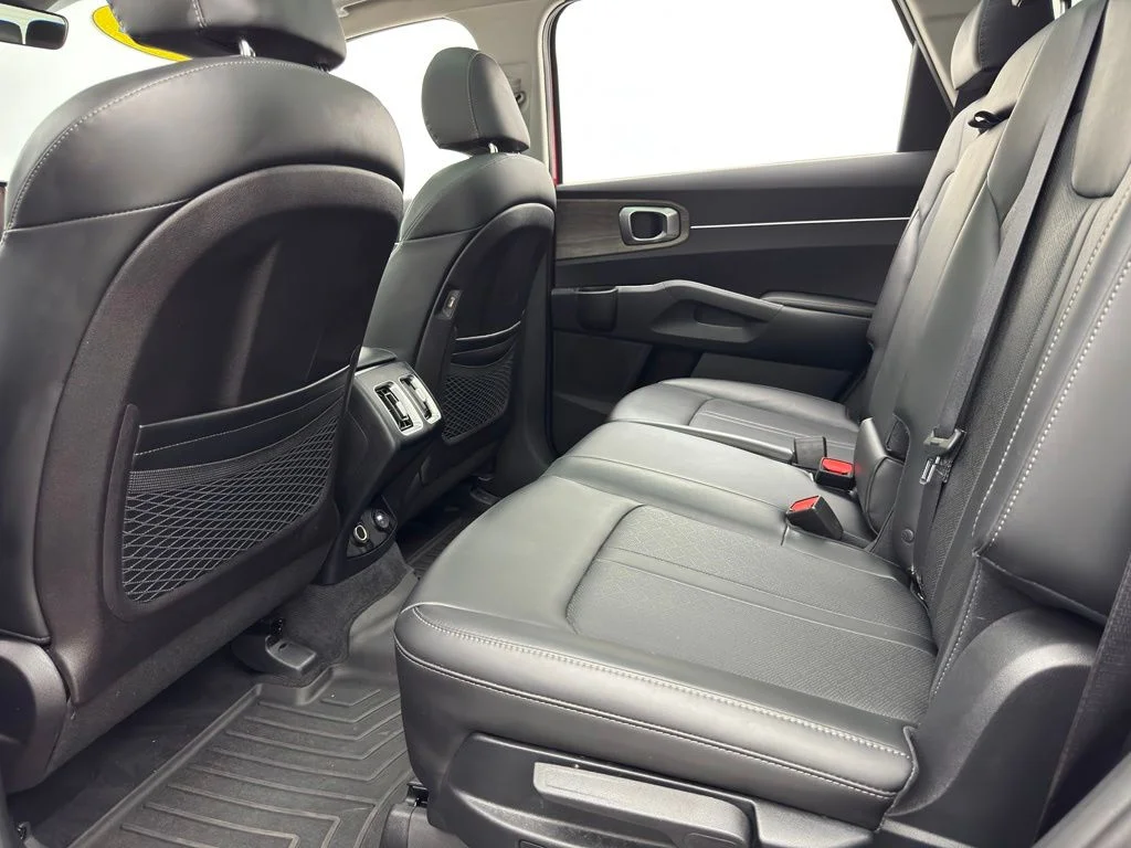 Used 2022 Passion Red Tintcoat Kia S image 41