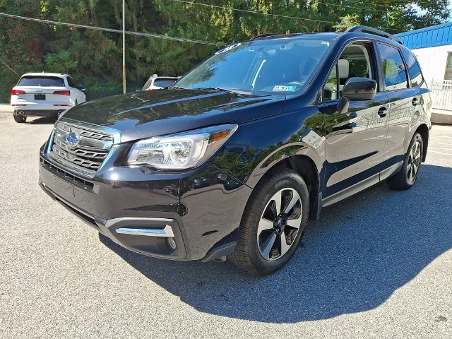 Used 2018 Black Subaru 2.5i Premium image 4