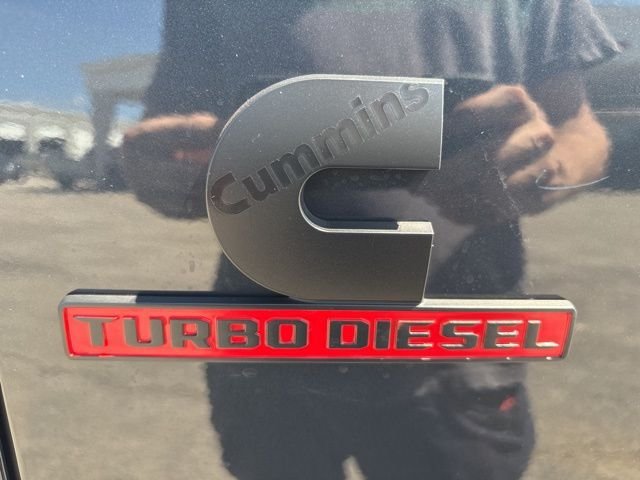 New 2026 Forged Blue Metallic Exterior Paint RAM Tradesman image 9