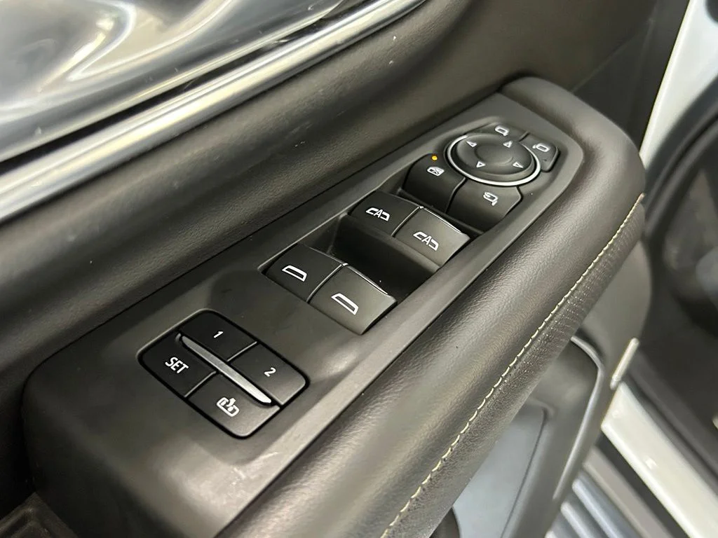 Used 2022 Summit White Chevrolet Premier image 32