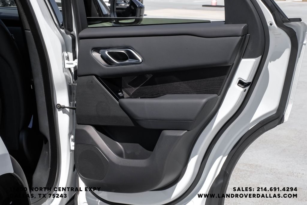 Used 2026 White Land Rover Dynamic SE image 52