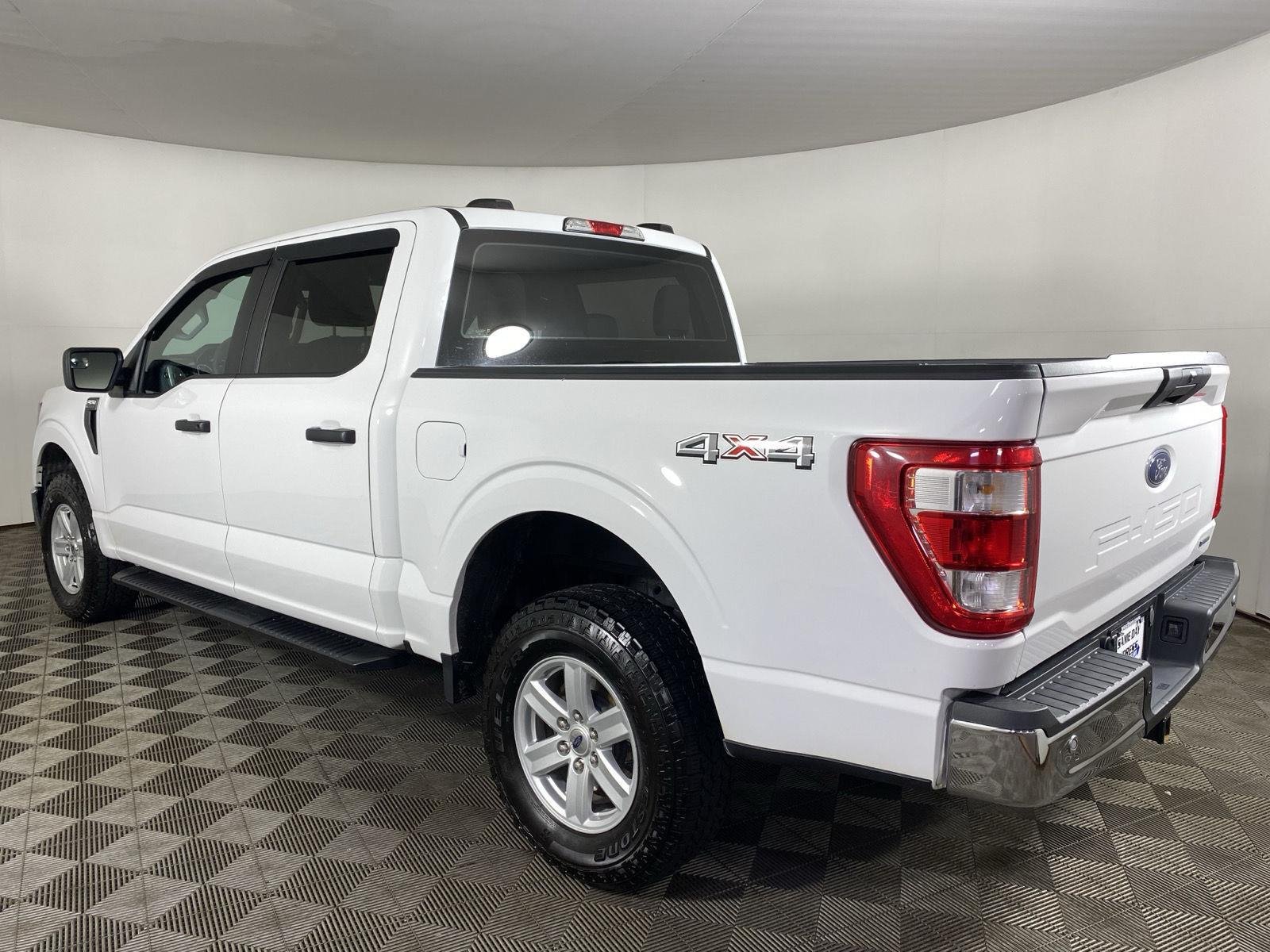 Used 2023 Oxford White Ford XL image 5