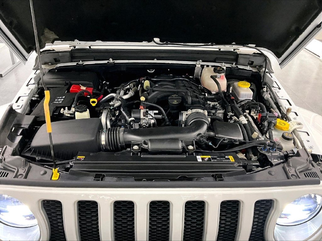 Used 2023 White Jeep Sahara image 28
