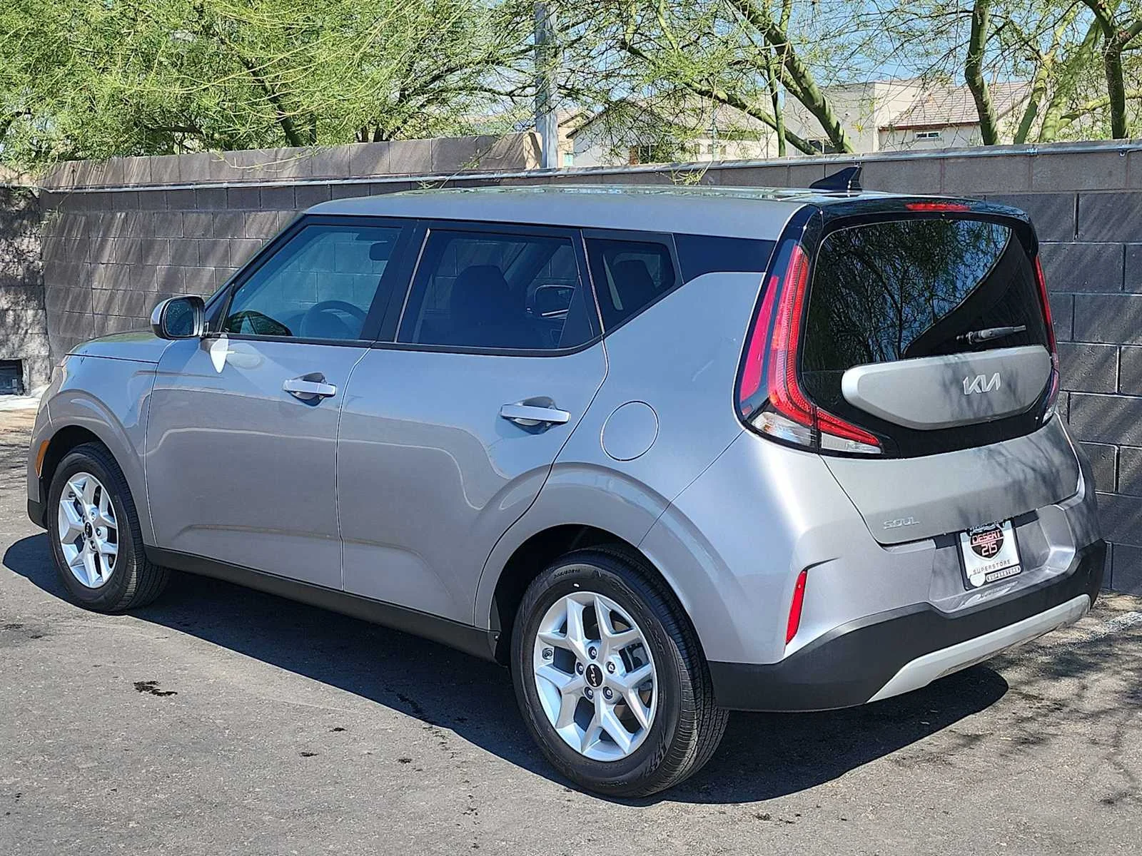 Used 2025 Steel Gray Kia LX image 6