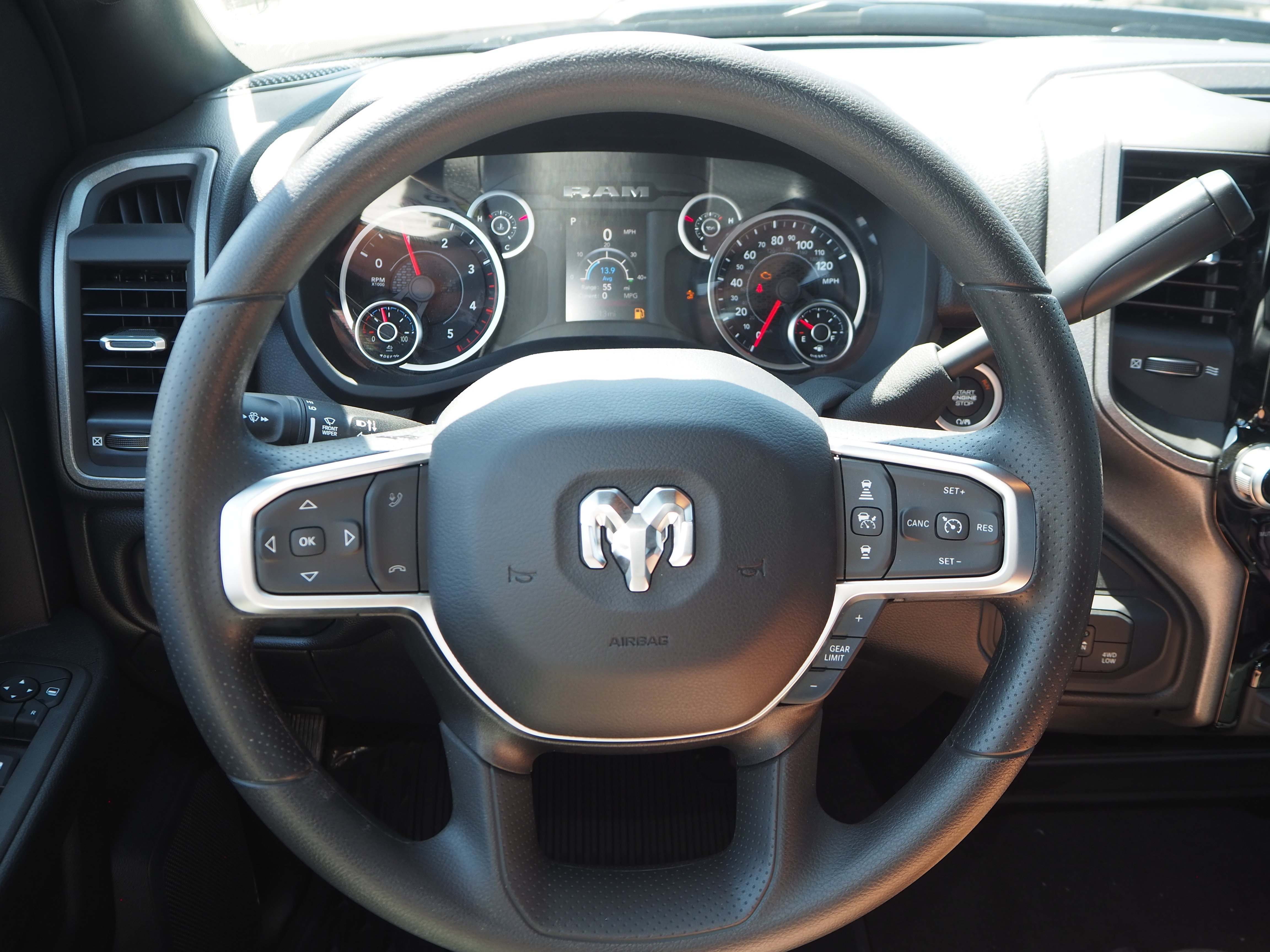 2025 RAM 2500 Tradesman - Photo 27