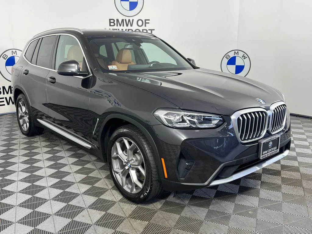 Used 2024 Gray BMW xDrive30i image 1