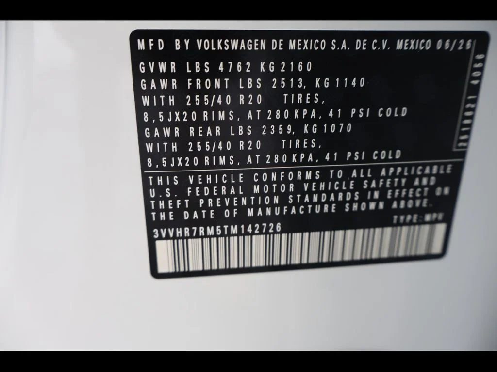 New 2026 White/off-white Volkswagen 2.0T SE R-Line Black image 31