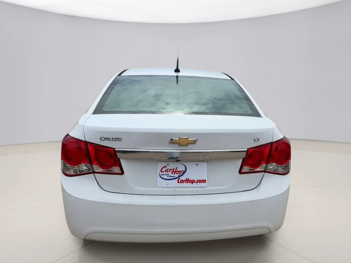 Used 2014 White Chevrolet 1LT image 4