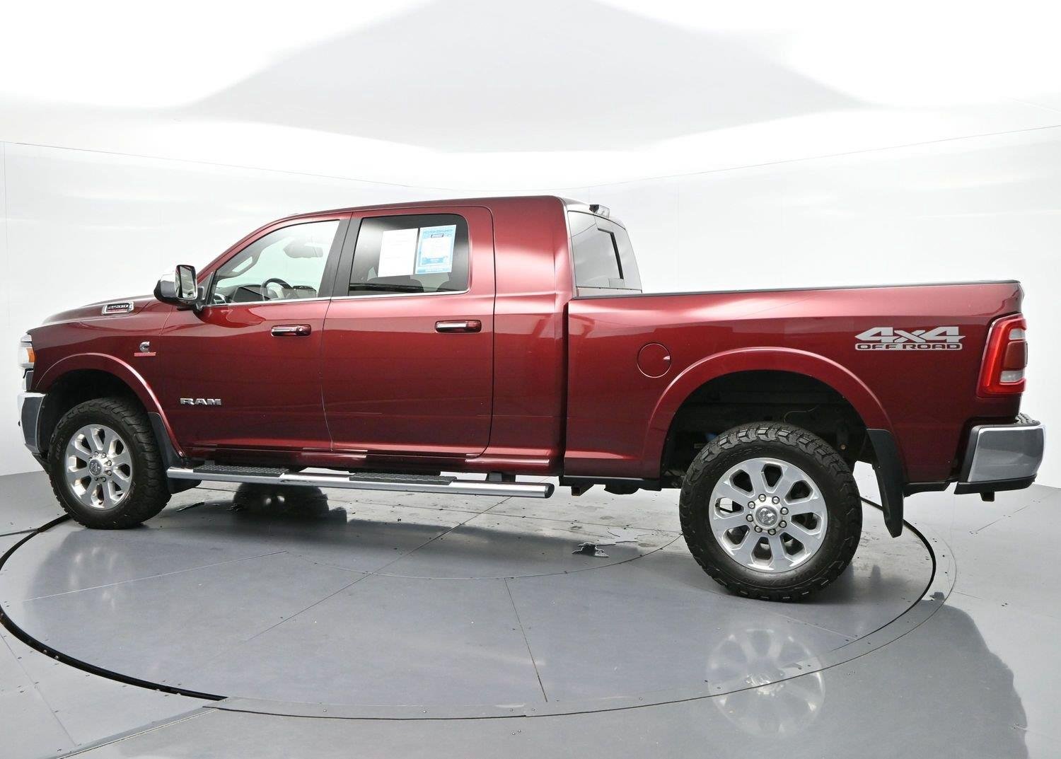 Used 2021 Delmonico Red Pearlcoat Ram Laramie image 4