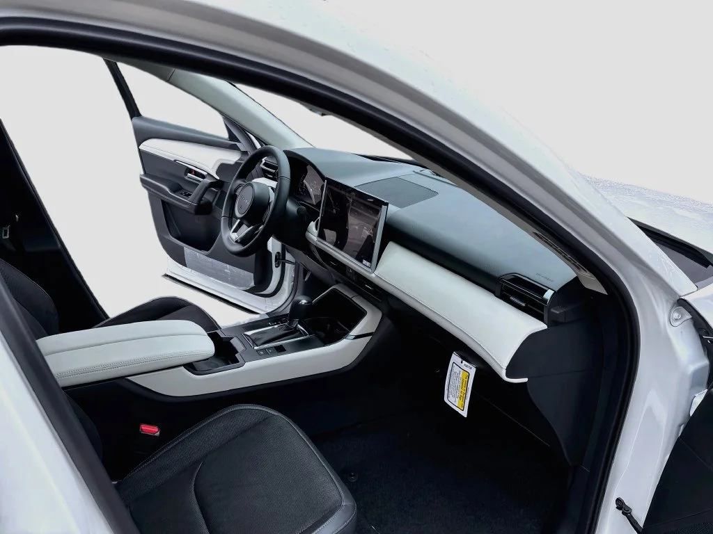 New 2026 Rhodium White Metallic Mazda 2.5 S Preferred AWD image 32