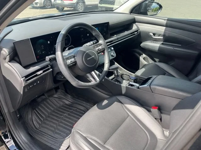 Used 2025 Phantom Black Hyundai SEL Convenience image 17