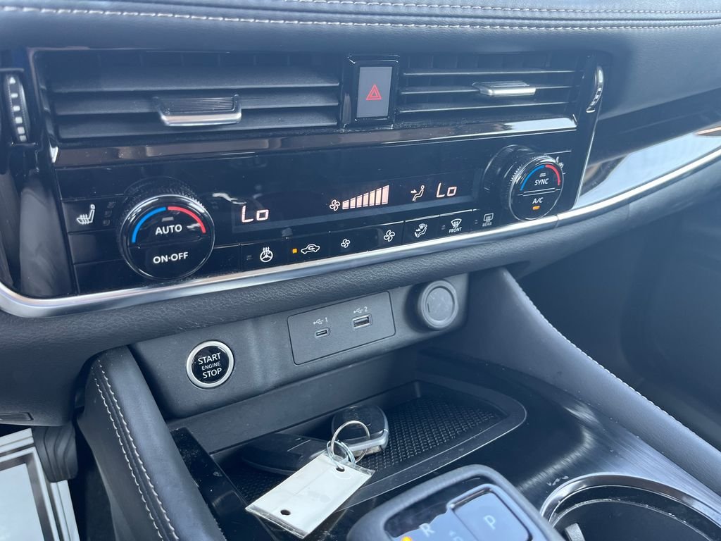Used 2023 Black Nissan SL image 19