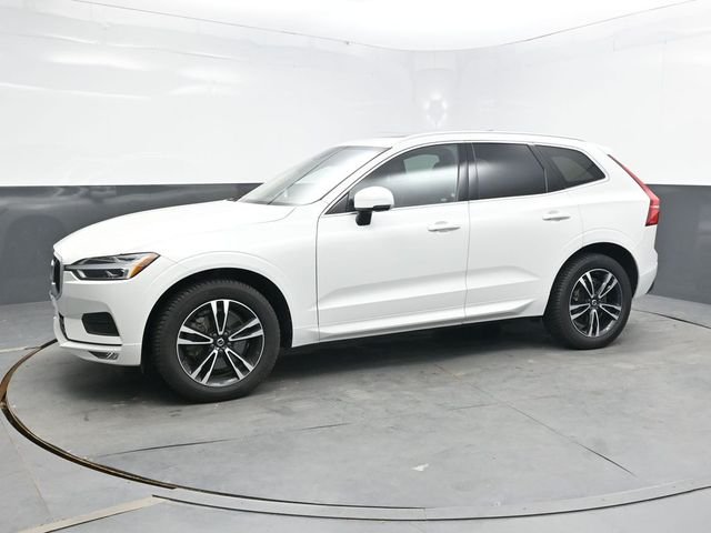 Used 2021 White Volvo T6 Momentum image 3