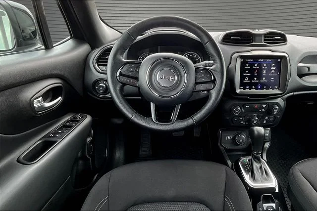 Used 2022 Blue Jeep Altitude image 8