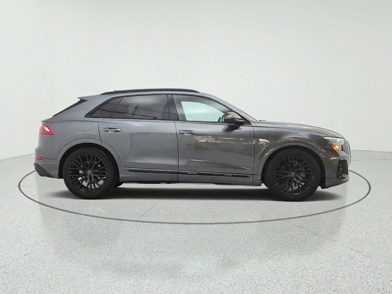 Used 2025 Daytona Gray Pearl Effect Audi Premium Plus image 4