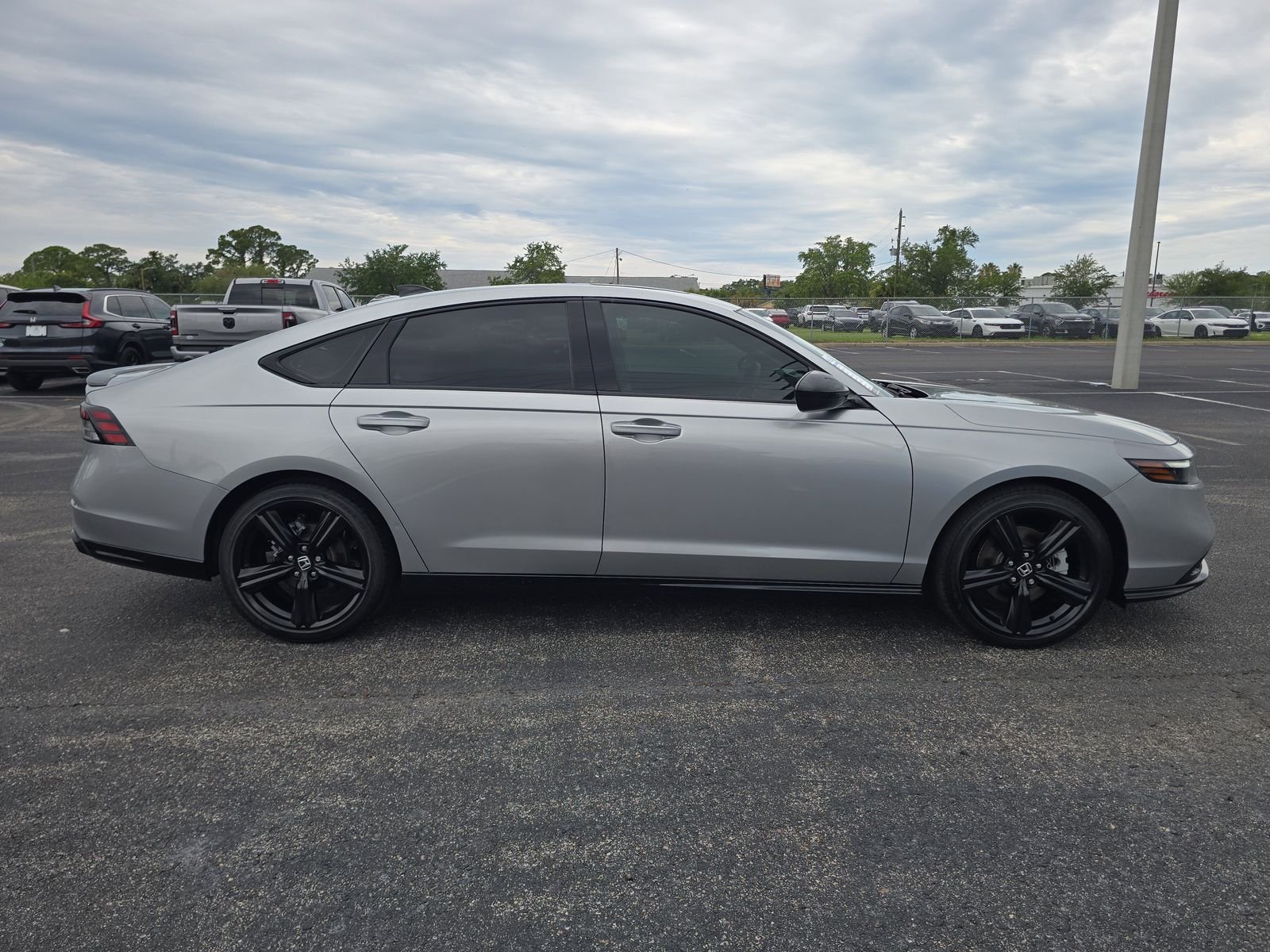 Used 2024 Silver Honda Sport-L image 3