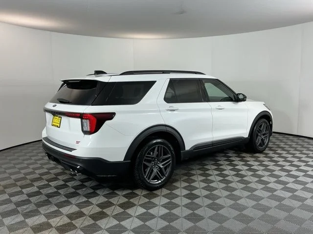 New 2026 Star White Metallic Tri-Coat Ford ST image 5