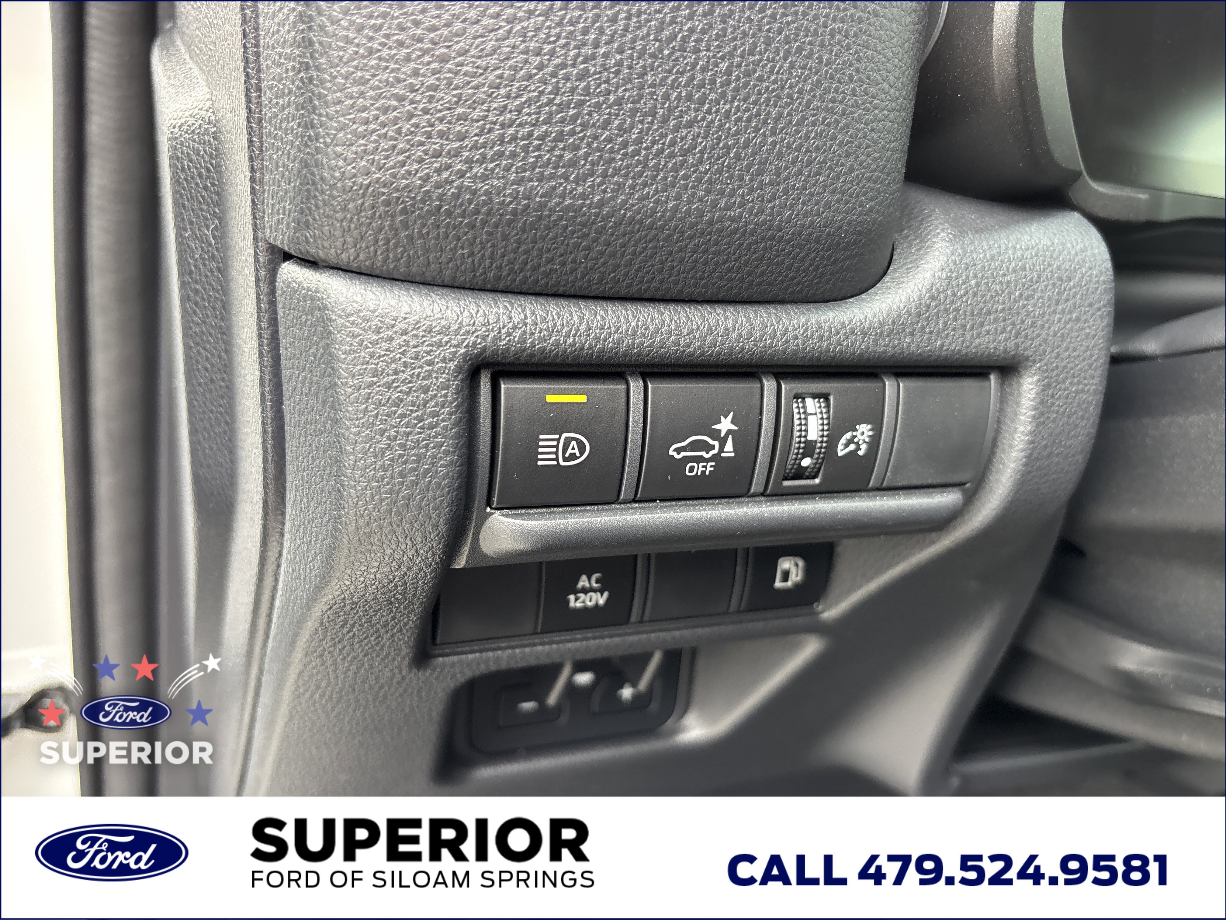Used 2025 White Toyota  image 22