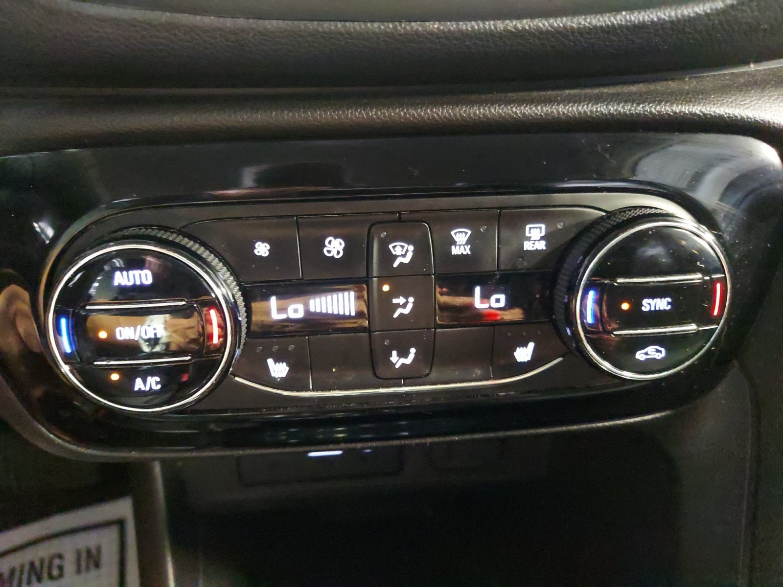 Used 2020 Dark Moon Blue Metallic Buick Select image 17